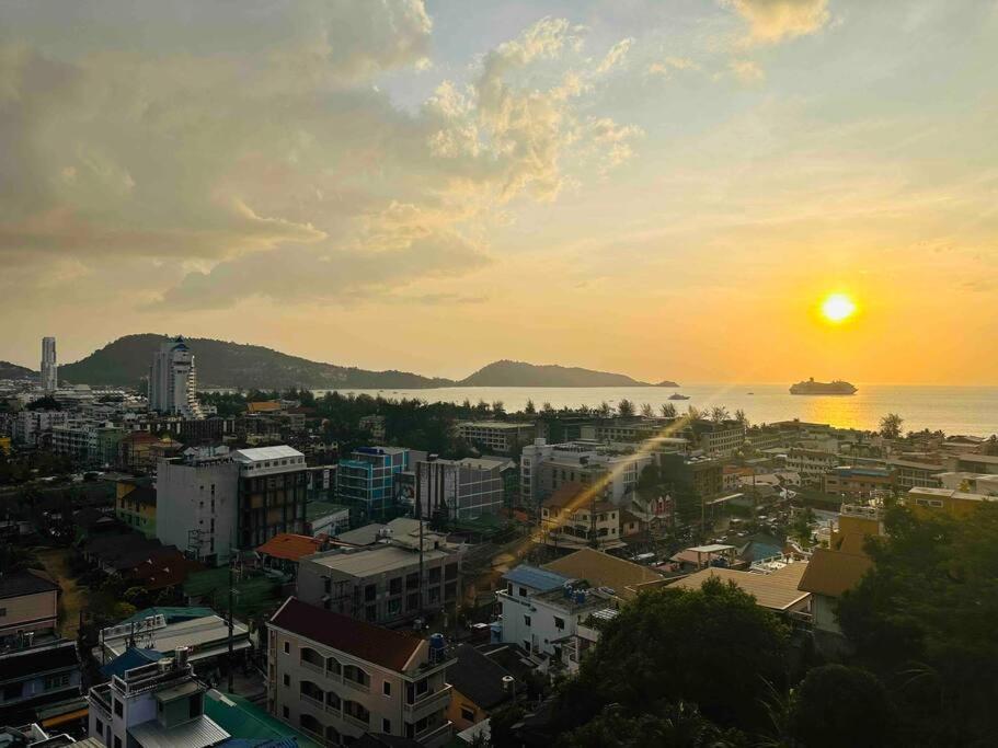 Alpaca Sky View Patong Apartment Exterior photo