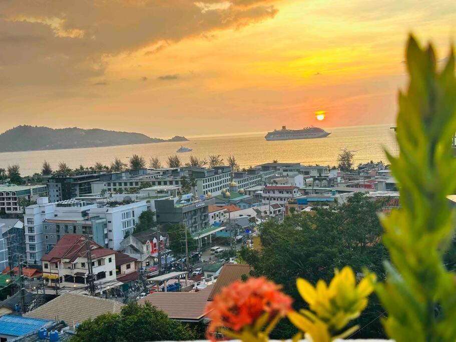 Alpaca Sky View Patong Apartment Exterior photo